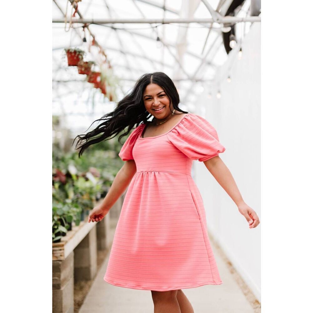 Haptics Women's M Fits L Coral Jacquard Puff Sleeve Midi Pocketed Dress
